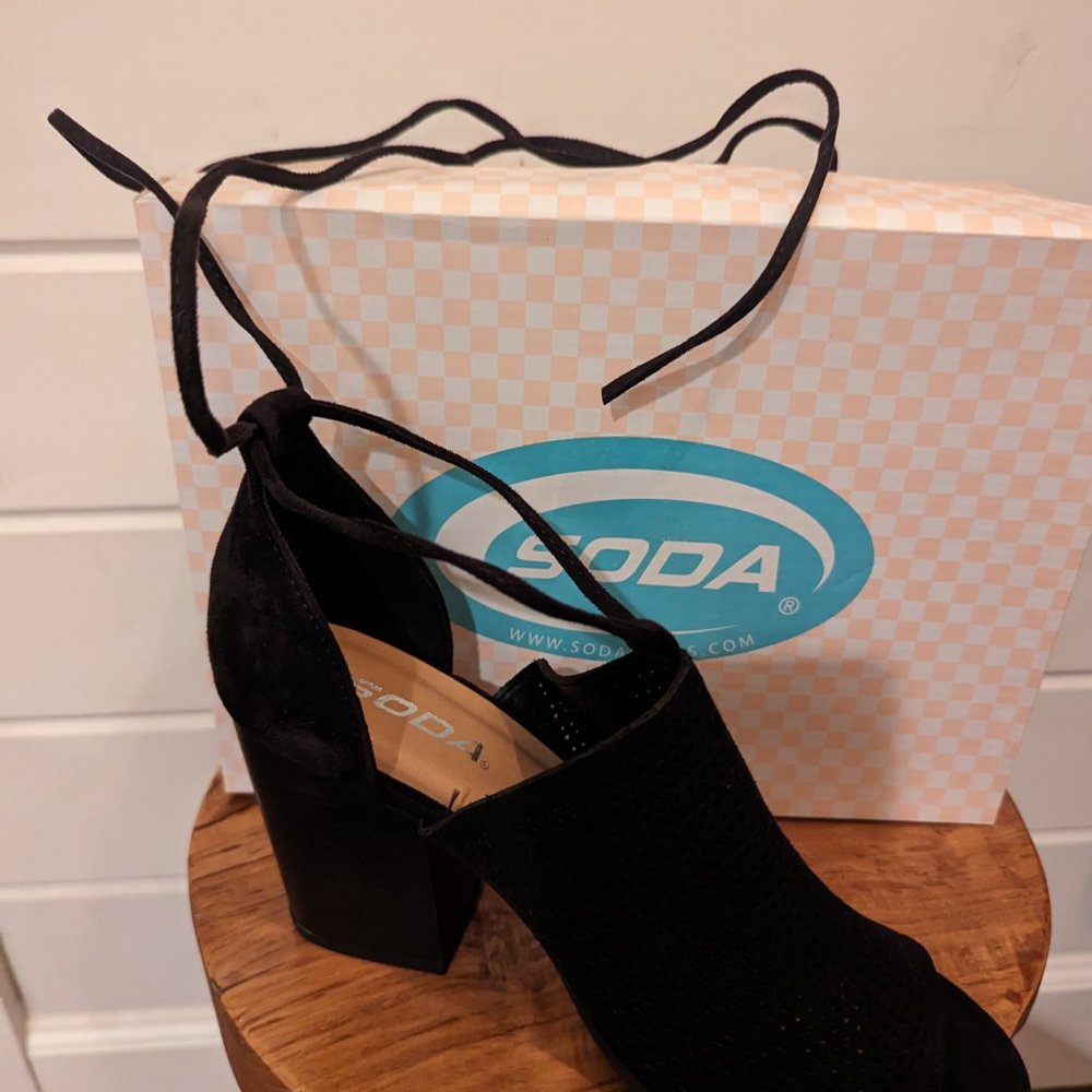 NEW Soda Dress Sandals Black - Picture 3 of 5